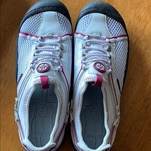 J-41 Tahoe Women’s White Shoes